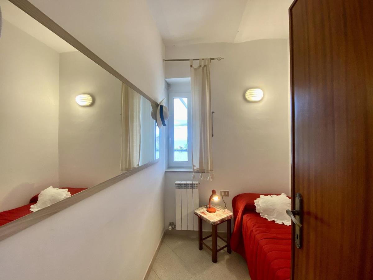 Holidaycasa Mike - Con Terrazzo Vista Mare Sperlonga Ngoại thất bức ảnh